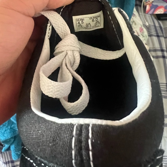 Vans Floral Butterfly Embroidered Checkered print suede sneakers size 6 women - Picture 7 of 8